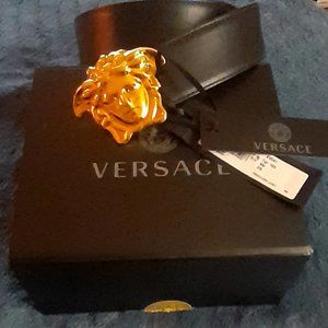 VERSACE